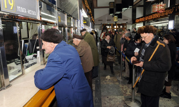 Швајцарска формула радује најстарије: Повећање пензија и пре рока?